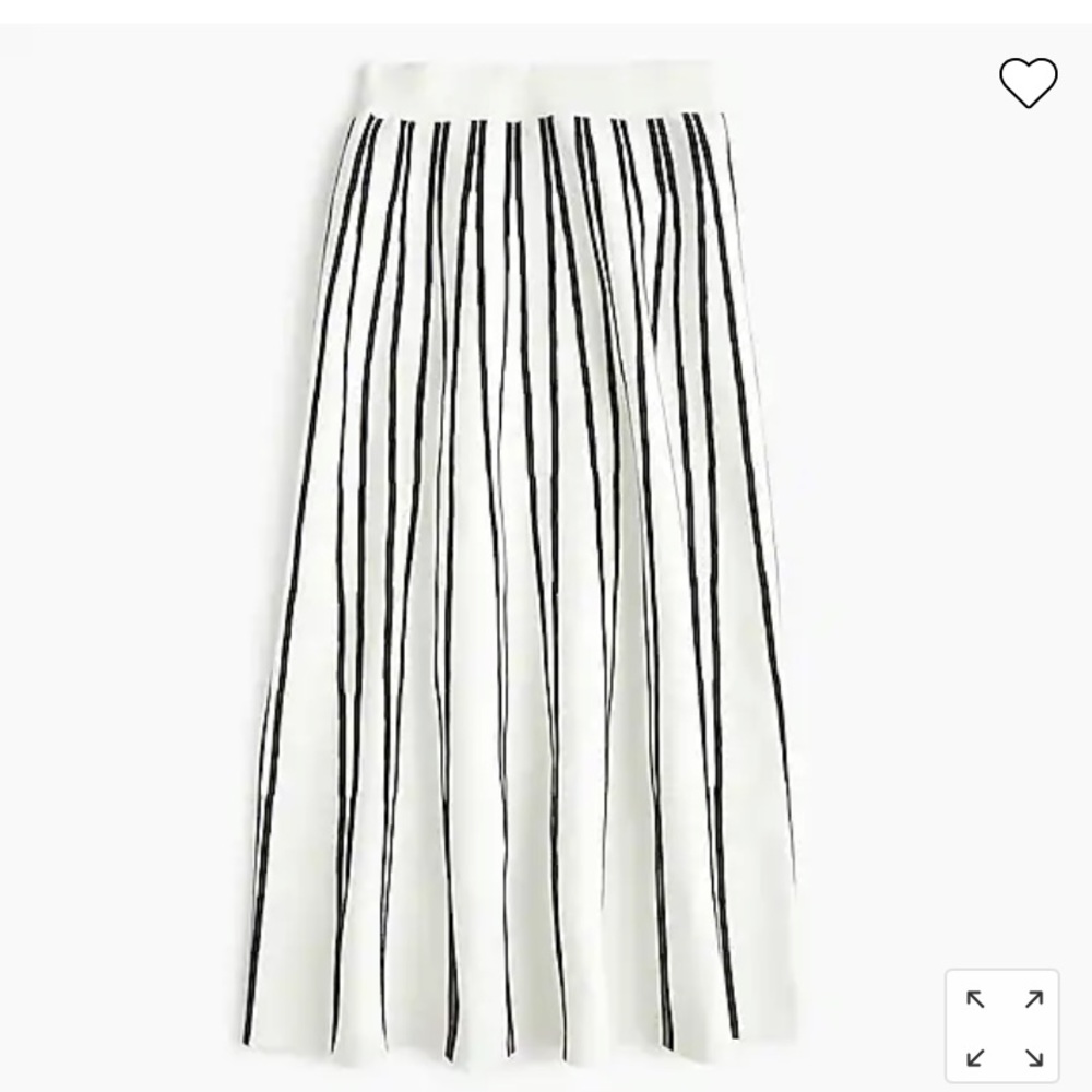 ⭐️NWT⭐️ JCrew Pull-on flare sweater-skirt in textured stripe - Size Small